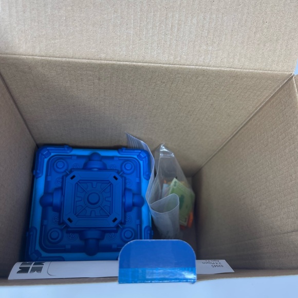 MEGABLEU: HEIST: The Electronic Cooperative Game: One Game, One Mission - Picture 10 of 11